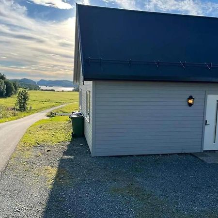 Lekkert Gjestehus Med Gratis Parkering Pa Stedet. Levanger Exterior foto
